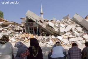 Help de slachtoffers van de aardbeving in Marokko